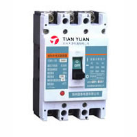 Plastic casing type circuit breaker